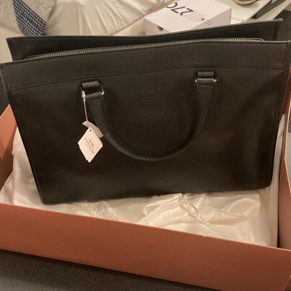 Coach Handbag - Picture 4 of 9